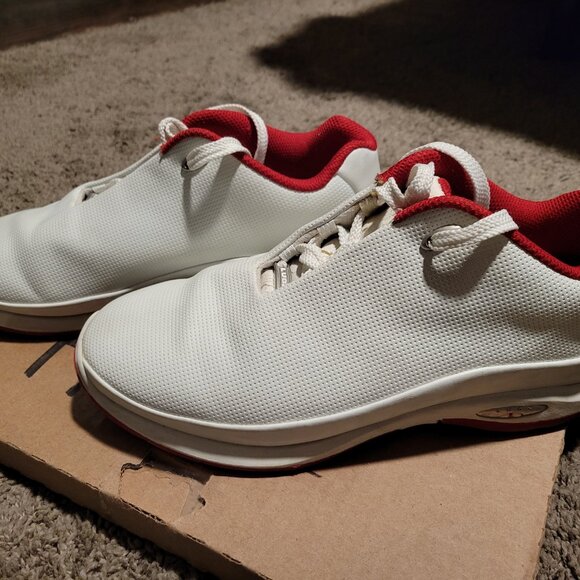 Lugz - Picture 2 of 4